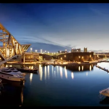 Beautiful Boat Botel *