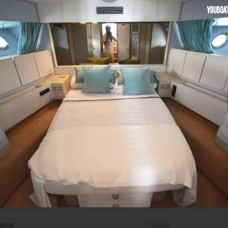 Beautiful Boat סנט אדריה דה בסוס